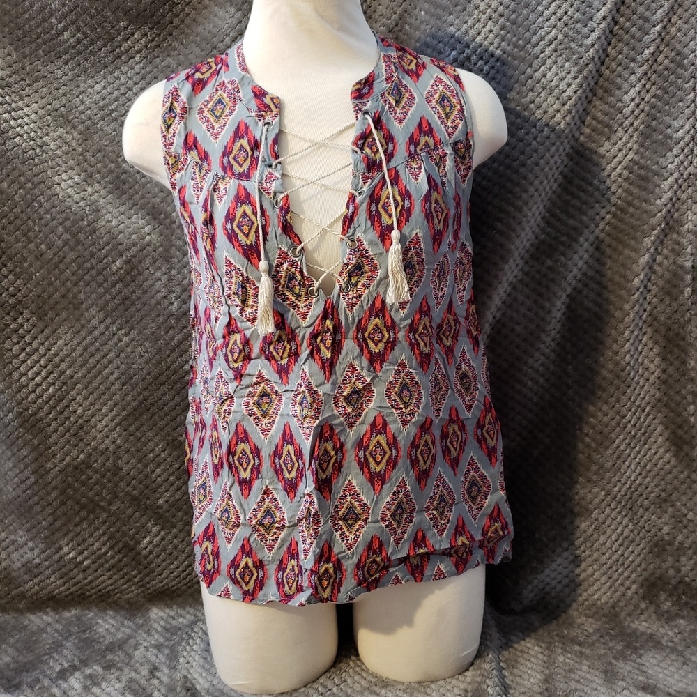 Xhilaration V neck blouse